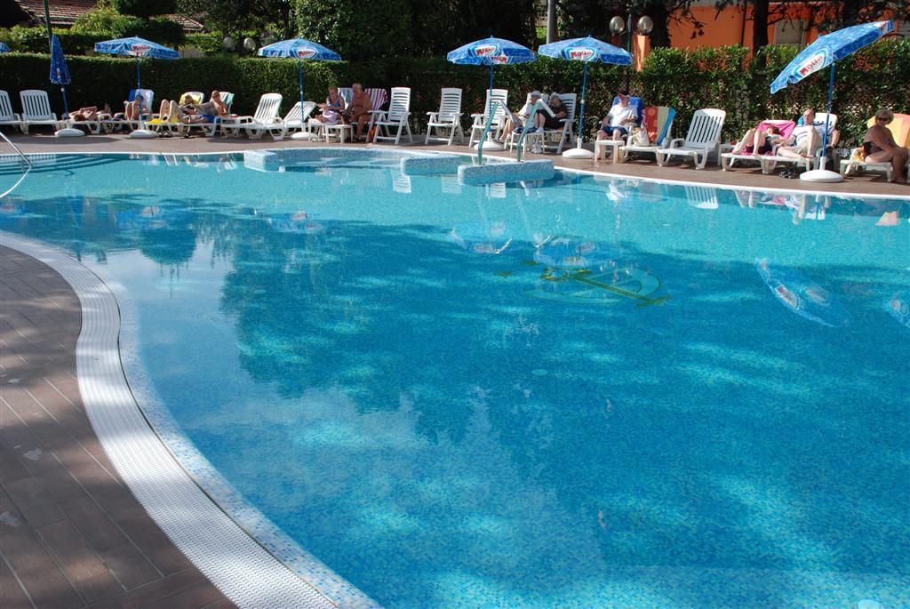 Hotel Bisesti ***S Garda  Exterior foto